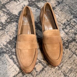 Vince Camuto Beige loafers